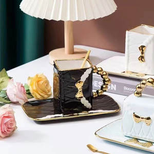 Juego de Taza y Plato de Café Nórdico de Diseño Único al por Mayor, Taza de Cerámica Creativa para Regalo - Product Image 4