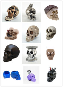 Copa de Vino Weivista de 7oz con Diseño Gótico de Calaveras y Huesos de Resina - Product Image 5
