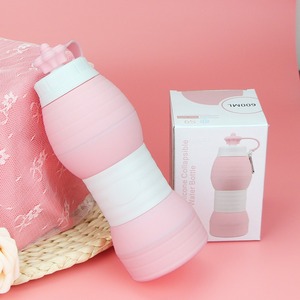 ขวดน้ำพับได้ขนาด 600 มล. ลายการ์ตูน ทำจากซิลิโคน ปลอดสาร BPA พกพาสะดวก พร้อมห่วงคาราไบเนอร์ ดื่มได้โดยตรง ป้องกันการรั่วซึม - Product Image 6