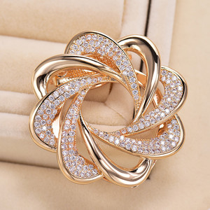 Broche de flor dorada con perlas de imitación y diamantes de imitación para mujer, accesorio de joyería para fiesta - Product Image 5