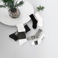 Chaussettes de sport personnalisées en gros de haute qualité pour hommes, avec motif tricoté imprimé, pour le cyclisme, avec bord-côte et fond de chaussette personnalisables, séchage rapide