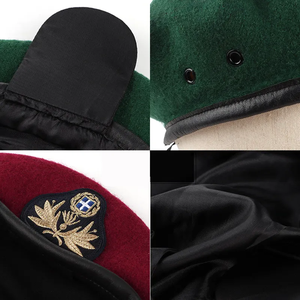 Vente en gros de béret en laine avec logo personnalisé béret réglable unisexe pour hommes insigne brodé tactique bérets pour militaires - Product Image 4