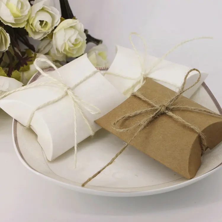 Wedding creative candy box gift packaging white Kraft Pillow Box with low price