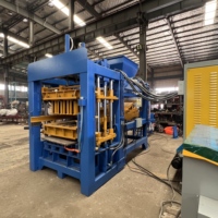 Machine automatique de formage de produits en ciment QT8-15 pour les projets de construction