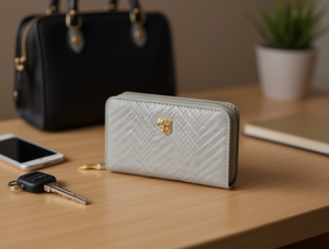 Portafoglio da Donna a Scomparto Singolo, Medio, in Microfibra Sintetica, Chiusura con Cerniera, Protezione RFID, per Uso Quotidiano - Product Image 2