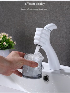Robinet mélangeur élégant en laiton brossé à poignée unique pour lavabo de salle de bain, eau chaude et froide - Product Image 2