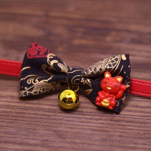 日本樱花花卉图案宠物项圈领结图案，带猫铃和金色线条，适用于猫狗项圈 - Product Image 3