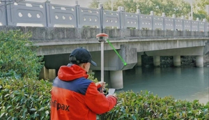 ระบบชดเชยการเอียงด้วย AR และเลเซอร์ที่ดีที่สุดสำหรับการสำรวจด้วย UAV และการสร้างแผนที่ 3 มิติ รุ่น L20/L30/L30 Ultra Smart GNSS Renovation Sur - Product Image 1