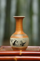 Vase de table en céramique de style Wabi-Sabi chinois avec motif de panda - Pièce d'art artisanale écologique en provenance du Sichuan