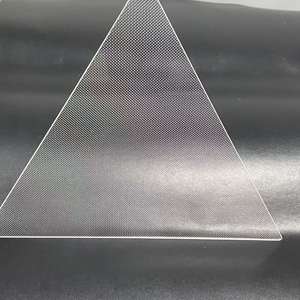 Plaque de guidage lumineux triangulaire à angle droit, taille et forme personnalisées pour éclairage d'angle architectural par Rina Tech - Product Image 1