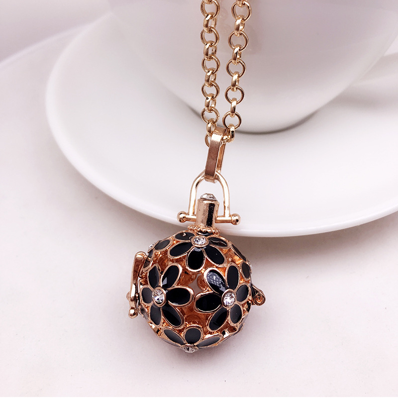 Black gold with chain