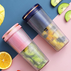 Mixeur Portable Multifonctionnel A2500 en Gros : Extracteur de Jus, Broyeur, Mixeur, Presse-Fruits USB pour la Maison - Product Image 1