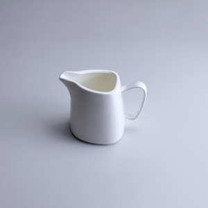 Jarra de Leche de Porcelana Blanca Brillante, Ecológica, Apta para Lavavajillas, con Logotipo OEM, de Guangzhou <span class=keywords><strong>Hefa</strong></span> Supplies Restaurant - Product Image 1