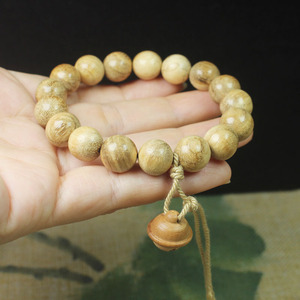 12Mm Lait Parfumé Perles En Bois Bracelet Bouddhiste Prière Chapelet Cercle Unique Bracelet Unisexe pour Méditation Chant - Product Image 2