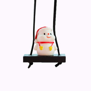 Pendentif de voiture Père Noël et Bonhomme de neige de dessin animé, nouvelle décoration de Noël pour voiture, produit e-commerce transfrontalier - Product Image 5