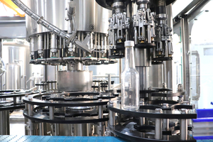 Máquina Automática para Llenado y Tapado de Botellas de Vidrio para Jugo de Naranja, Mango y Lichi, en Oferta - Product Image 5