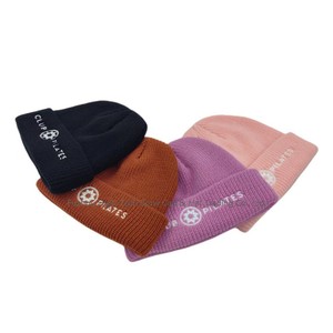 Bonnets en <span class=keywords><strong>cachemire</strong></span> uni OEM <span class=keywords><strong>Bonnet</strong></span> tricoté avec logo brodé personnalisé Bonnets d'hiver en laine mérinos 100% laine et <span class=keywords><strong>cachemire</strong></span> pour unisexe - Product Image 3