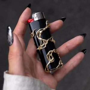 Estuche de Acero Inoxidable Estilo Vintage para Encendedores BIC Classic, Fundas Personalizadas para Encendedores, Diseño con Borla para Regalos de Padrinos de Boda - Product Image 1