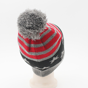 <span class=keywords><strong>Bonnet</strong></span> de ski d'hiver chaud <span class=keywords><strong>avec</strong></span> logo personnalisé en gros <span class=keywords><strong>avec</strong></span> broderie jacquard en acrylique <span class=keywords><strong>Bonnet</strong></span> à <span class=keywords><strong>pompon</strong></span> <span class=keywords><strong>Bonnet</strong></span> tricoté en acrylique Chapeaux pour hommes - Product Image 5