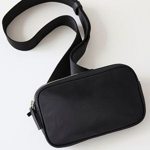 Keymay Custom Letter Nylon Black Casual Waterproof Outdoor Sports Zip Crossbody Waist Pack Men Women Durable Travel - Product Image 4