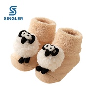 Chaussettes d'hiver pour bébé en peluche 3D motif mouton, douces et confortables, en molleton éponge, antidérapantes, pour l'intérieur