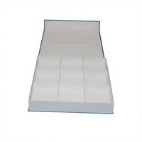 Hochwertige Geschenkbox mit Eigenem Logo für Tee und Schokolade, Großhandel, Magnetverschluss, Karton, Matt-Laminierung, 9 Fächer