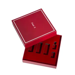 Luxus-papierschachtel mit rotem Deckel mit Neujahr und Weihnachtsdesign zur Verpackung von Schmuck Parfüm und Schmuckgeschenk
