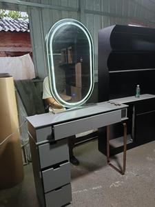 Coiffeuse Murale avec Miroir <span class=keywords><strong>pour</strong></span> <span class=keywords><strong>Salon</strong></span> <span class=keywords><strong>de</strong></span> <span class=keywords><strong>Coiffure</strong></span> Femme, Miroir <span class=keywords><strong>de</strong></span> <span class=keywords><strong>Salon</strong></span> Professionnel avec Étagère en Verre - Product Image 4