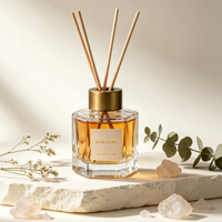 Vente en gros de flacons diffuseurs de parfum en verre hexagonaux de 50 ml avec bouchon en aluminium pour les cadeaux de mariage aux États-Unis