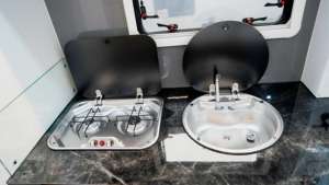 Mini-<span class=keywords><strong>caravane</strong></span> de luxe avec système solaire, onduleur et auvent extérieur pour climats tropicaux – Caravanes chinoises - Product Image 3