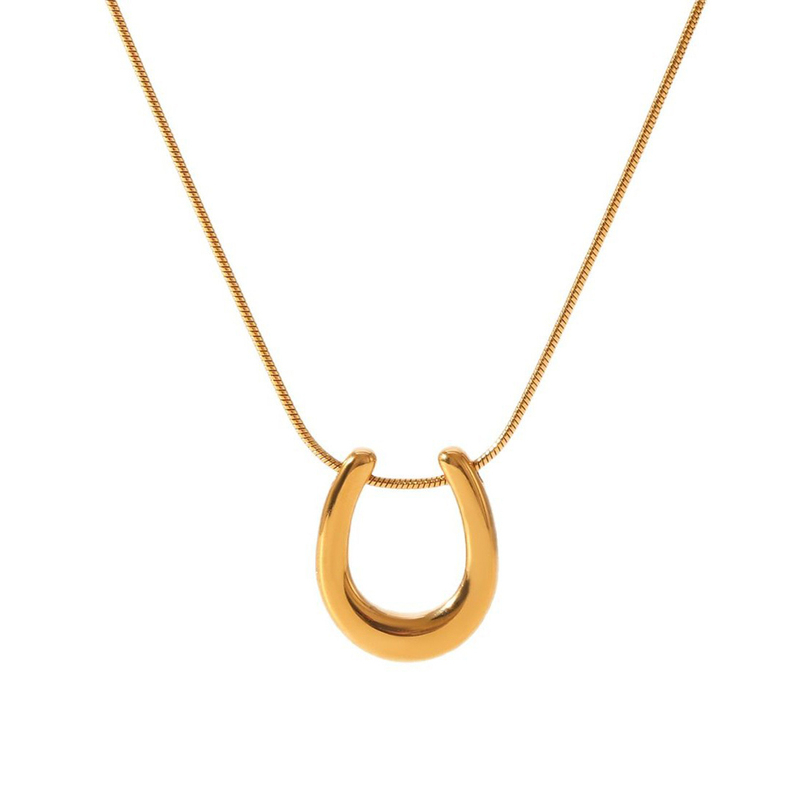 Trendy Stainless Steel Heart Pendant Bracelet