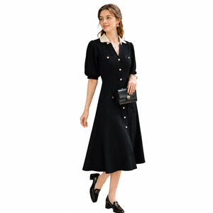 Elegante Vestido Midi Negro de Punto con Cuello Camisero y Manga Corta en Contraste, Vestido Tipo Suéter con Corte en A para Mujer - Product Image 1