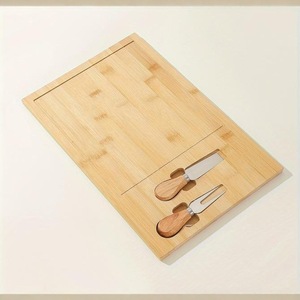 Juego de Tabla de Quesos de Bambú Felton 41x15.8x1.5 Cm con Cuchillo y Tenedor para Servir Queso y Fruta - Product Image 1