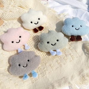 6 styles de mini-broches en peluche, forme de nuage, rose, bleu, vert, jouets en peluche, pendentifs, porte-clés, poupées, épingles pour sacs d'enfants - Product Image 3