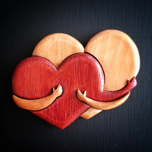Pendentif Cœur Rouge Créatif en Bois pour la Saint-Valentin, Nouveauté Artisanale, Cadeau Idéal pour les Fêtes, Vente en Gros Direct Usine - Product Image 3