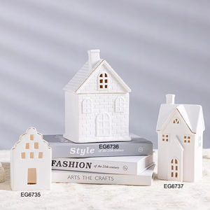 Factory Wholesale <strong>Christmas</strong> Miniature LED-Lighted Ceramic <strong>Houses</strong> for <strong>Village</strong> Decoration - Product Image 1