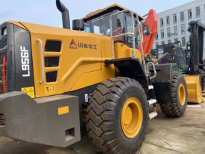 รถตักล้อยาง SDLG 956F มือสอง ใช้งานง่าย เหมาะสำหรับงานตักดินและงานวัสดุก่อสร้างในไซต์งานก่อสร้าง - Product Image 1