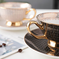 Service à café et soucoupes en porcelaine fine de style européen, 12 pièces, luxe léger, coffret cadeau pour femme, idéal pour le thé de l'après-midi