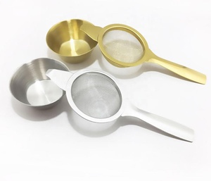 Colino per setaccio da tè a <span class=keywords><strong>rete</strong></span> Fine in acciaio inossidabile dorato <span class=keywords><strong>con</strong></span> manico lungo a goccia - Product Image 6