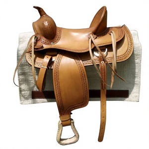 Silla de Montar Inglesa de Cuero de Búfalo Auténtico BS International, con Estructura de Madera, Diseño Personalizable de Alta Calidad, Silla de Montar Sostenible para Caballos - Product Image 3