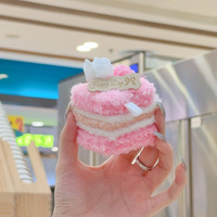 Porte-clés en peluche adorable en forme de gâteau, poupée en peluche mignonne en forme de pâtisserie, pendentif de sac à dos, petit jouet en peluche, poupée pour machine à griffes, cadeaux en gros