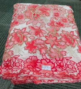 Tela con estampado étnico para prendas de mujer, ideal para costura y confección, gran precio. - Product Image 1