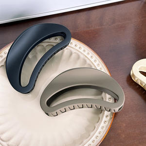 Barrette <span class=keywords><strong>à</strong></span> cheveux vintage française de couleur unie, marque JJJ, mode, 12 cm, en plastique creux en forme de croissant, vente en gros, accessoires pour cheveux d'usine - Product Image 3