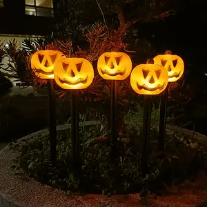 2023 nuevo diseño al aire libre Halloween luces decorativas Solar LED plástico 3D calabaza césped luces para jardín Festival