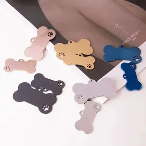 Personalizado Metal Mascota Aluminio Plástico Negro Grabado Etiquetas Divertidas Para Perros Colgante en Blanco Código Qr Sublimación Personalizada Etiqueta de Perro