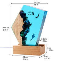 Lampe de bureau en résine époxy tortue plongeuse artisanale, commande par bouton fixe, base en bois de hêtre massif, alimentation USB, veilleuse LED artistique