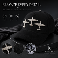 Casquette de baseball tendance ajustable à 5 panneaux en daim avec visière incurvée, doublure en satin, broderie 3D personnalisée avec logo, épingle métallique et strass – Grande Vente