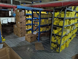 Venta Directa de Fábrica D1316 Nuevas Pastillas de Freno Delanteras para Benz 44208320, para Autos Sprinter y Benz <span class=keywords><strong>Vitus</strong></span> - Product Image 4