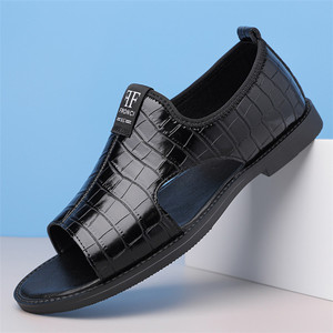2025 estivi da <span class=keywords><strong>uomo</strong></span> in vera pelle nuove <span class=keywords><strong>scarpe</strong></span> da spiaggia antiscivolo e antiodore papà che pesca guida indossando due paia - Product Image 1