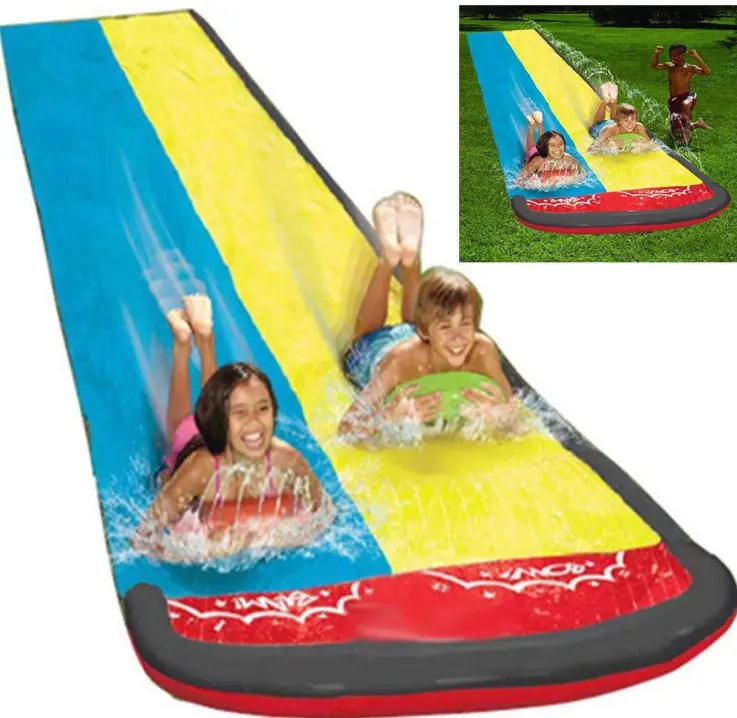 زلاقة مائية قابلة للنفخ للأطفال لشخصين حصيرة زلاقة مائية لعبة رش الماء للصيف للعب على العشب في الهواء الطلق